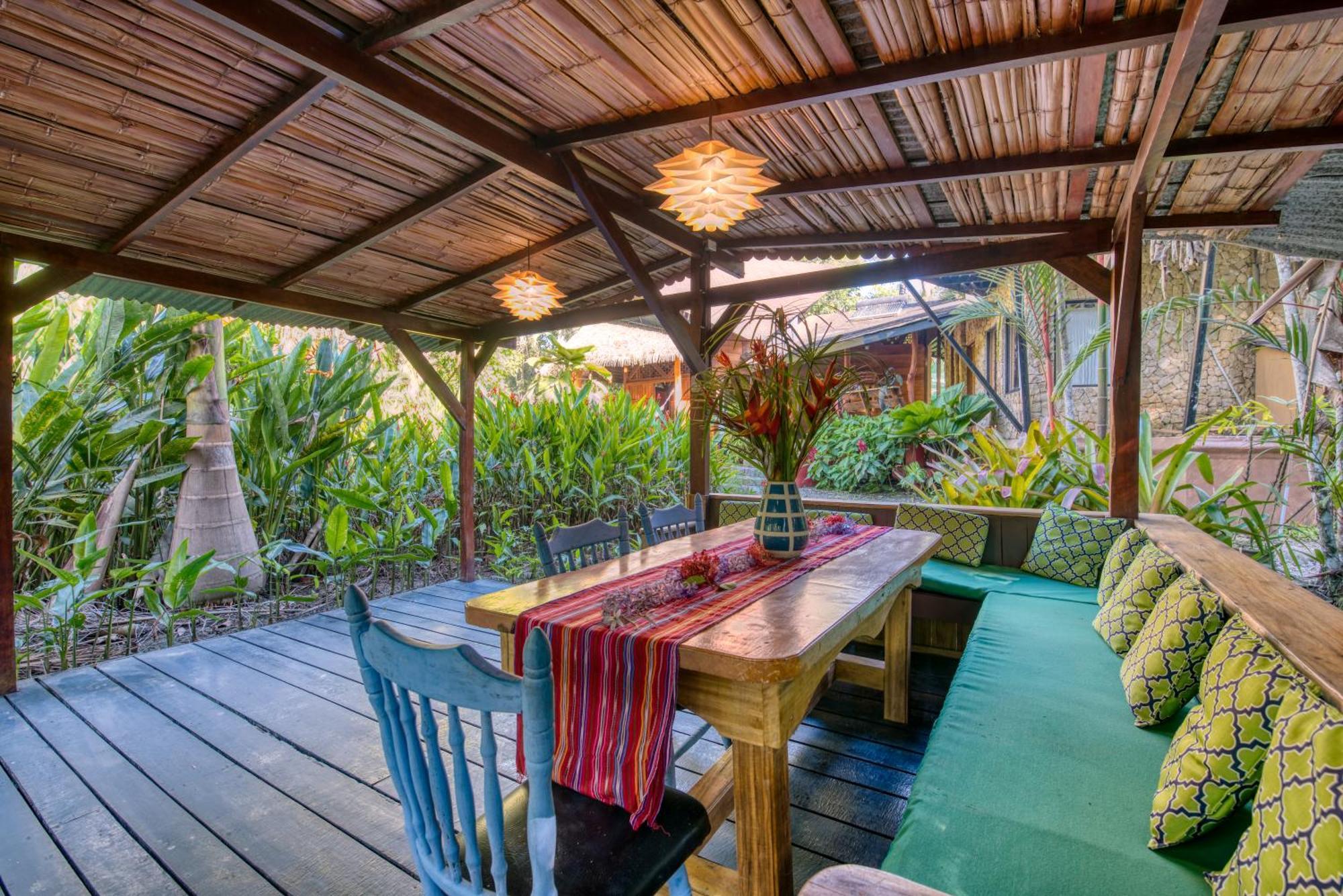 Tree House Beachfront Lodge Puerto Viejo de Talamanca Ngoại thất bức ảnh