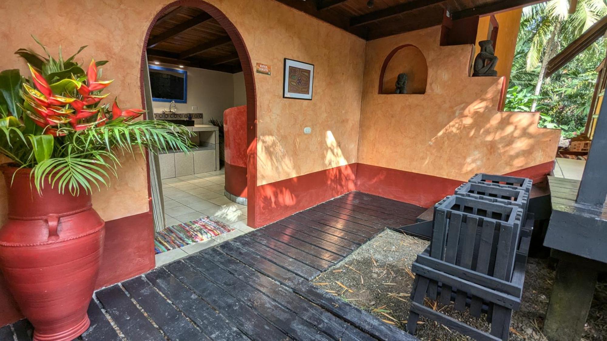 Tree House Beachfront Lodge Puerto Viejo de Talamanca Ngoại thất bức ảnh